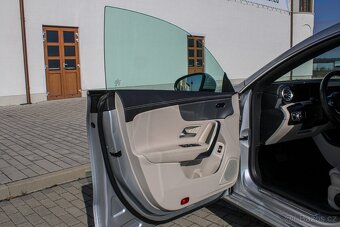 Mercedes-Benz CLA Shooting Brake SB 180 A/T - 9
