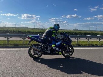 Suzuki gsx-r 600 K1 - 9