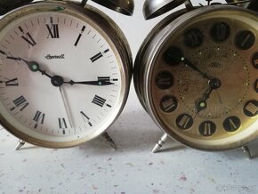 Budík, budíky cca 16 kusů - 9