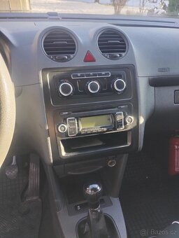 Volkswagen Caddy 1.6 TDI 75kw tažné zařízení - 9