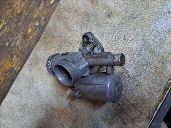 Jawa 250 353 , Pérák - karburátor Jikov 2924SBD16b - 9