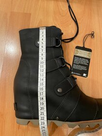 Černé kožené boty Sorel vel. 38 - 9