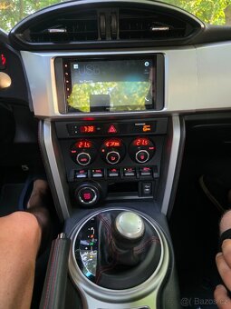 Subaru BRZ – stylovka pro radost (jen 48 000 km, automat) - 9
