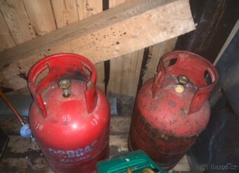 Plynový zahradní gril + 2 bomby - 9