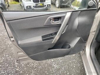 Toyota AURIS 2,0 D-4D, 1.MAJITEL, r.v. 9/2013, 219.987 km - 9