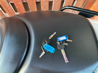 Suzuki Burgman 125 Nové v ČR - 9