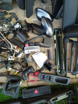 Škoda Octavia RS díly - 9