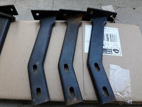 DRŽÁKY ZADNÍHO NÁRAZNÍKU ŠKODA GARDE - 9