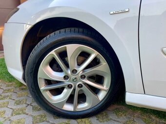 RENAULT LAGUNA III 2.0dci, 2015, ČR, R-Link, LIMITED, FACEL. - 9