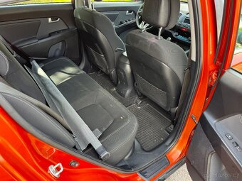 KIA Sportage III SL 2.0 CRDi 100kW AWD - 9