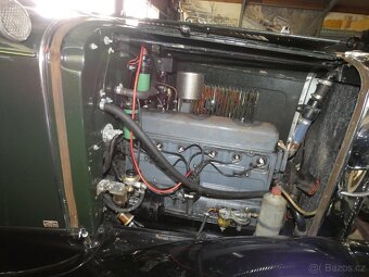 1931 Chevrolet Independence 2 door sedan - 9