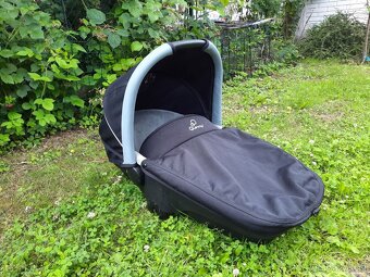 Kombinovaný kočárek Quinny s korbičkou - 9