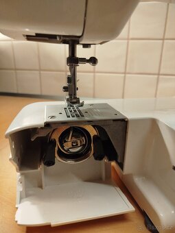 Šicí stroj AEG - 9