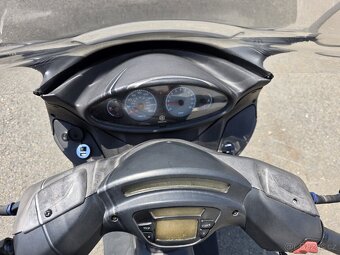 Piaggio x9 - 9