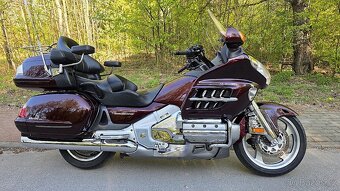 Honda Goldwing GL 1800 - 9