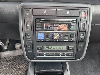 Volkswagen Sharan 2,0 Tdi 7 Miest - 9