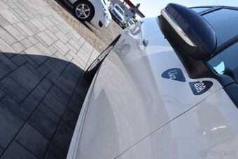 Peugeot 208 1.0 VTi 50KW LIMIT. EDICE NÍZKÉ KM - 9