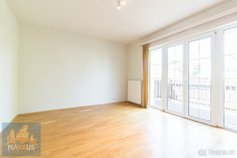 Pronájem luxusního rodinného domu 7+kk (360 m2), Praha 6 - N - 9