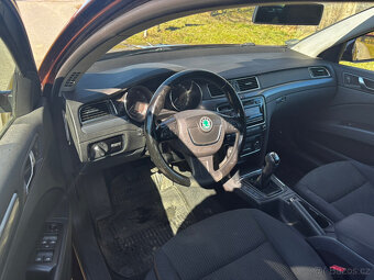 Škoda Superb 2 1.4 TSI 92kW RV 2010, Kombi, Tažné, Klima - 9
