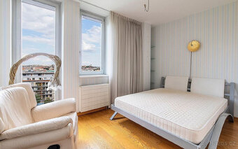 Luxusní penthouse 4+kk s panoramatickou střešní terasou 190  - 9