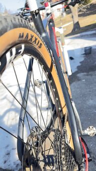 Karbonovè kolo Maxbike, rám 21, kola 29” - 9