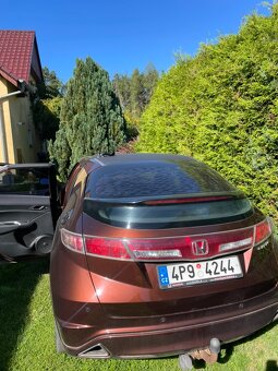 Honda Civic 1.8 i-VTEC 2011 - 9