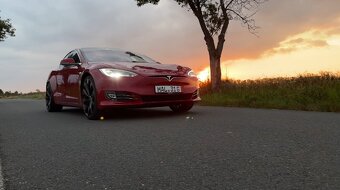 Tesla Model S P100D Ludicrous Performance + - 9