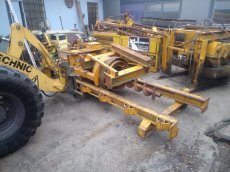 Vrtná souprava pro vrtání studní a zemních protlaků - 9