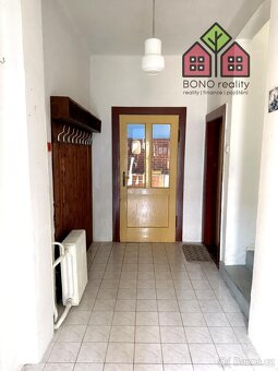 Rodinný dům 5+1, užitná plocha 178 m2, pozemek 815 m2, ulice - 9