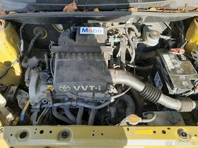 Toyota YARIS 1.0 VVT-i r.v. 1999-2005 - pouze díly - 9