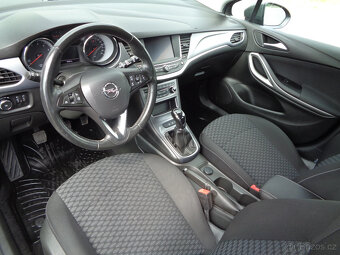 OPEL ASTRA COMBI 1.2 T KOUPENO ČR,1.MAJITEL v ZÁRUCE - 9