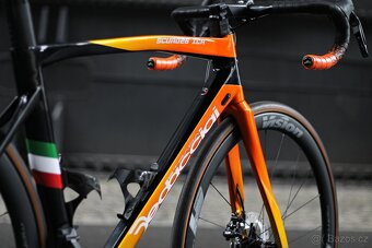 Dedacciai Scuro 25, Shimano Ultegra Di2 2x12, Vision Metron - 9