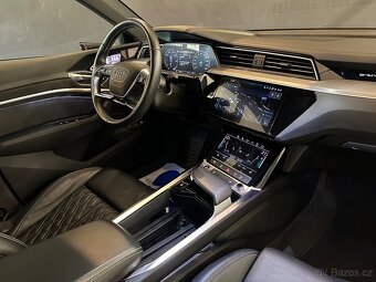 AUDI E-TRON 55 300KW SPORTBACK S-LINE R22 NOČNÍ VIDĚNÍ TAŽNÉ - 9