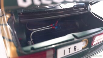 1:18 bmw M3 e30 - 9