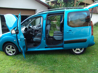 Citroen Berlingo Multispace 1.6 HDi 68KW ČR 2.majitel - 9