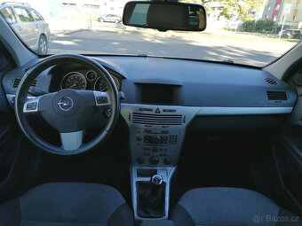 Prodám Opel Astra Caravan 1.8, benzín, 103kw - 9