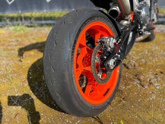 KTM 890 Duke R 2022 - 9