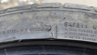 Zimní pneumatika 245/35/20 Tracmax - 9