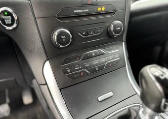 Ford S-MAX manuál nafta 110 kw 2016 - 9