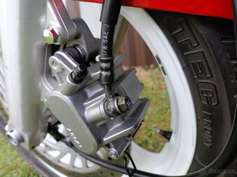 Honda NTV 650 - 9