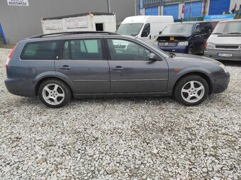 FORD MONDEO 2.5i V6 24V GHIA - 9