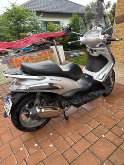 Piaggio Beverly 300 - 9