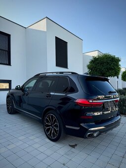 BMW X7 m50d INDIVIDUAL - 9