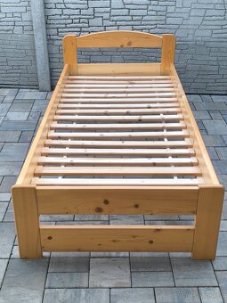 Prodám dřevěnou postel 90cm x 200cm - 9