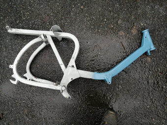 Jawa 555 Rám a podsedlový plech - 9