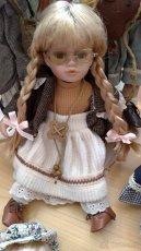 Porcelánové panenky různých velikostí - 9