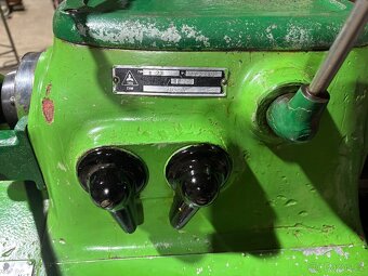 Prodám soustruh s28 v dobrém stavu - 9