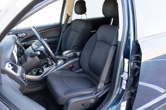 Fiat Freemont z roku 2014 - 9