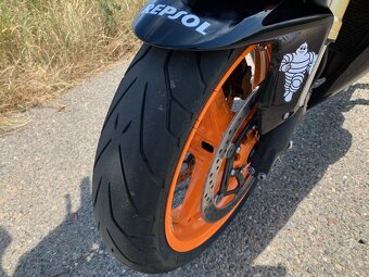 Honda CBR 1000RR - Repsol edice - 9