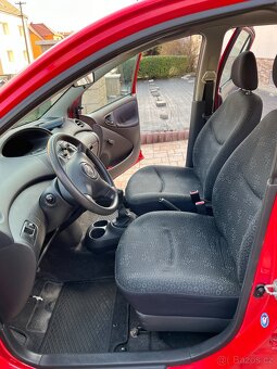 Toyota Yaris 1.0 VVT-i 48kW - 9